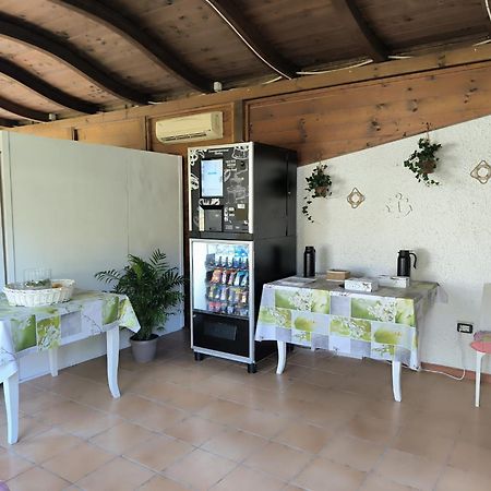 Residence Stella Del Mare Fontane Bianche Exterior foto